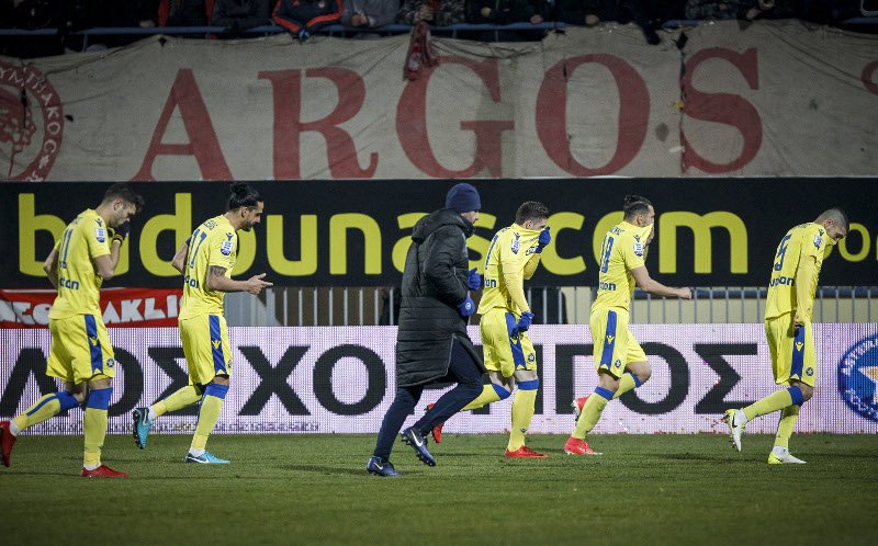 Προσωρινή διακοπή του αγώνα ανάμεσα σε Αστέρα Τρίπολης και Ολυμπιακό [εικόνες] | iefimerida.gr 1