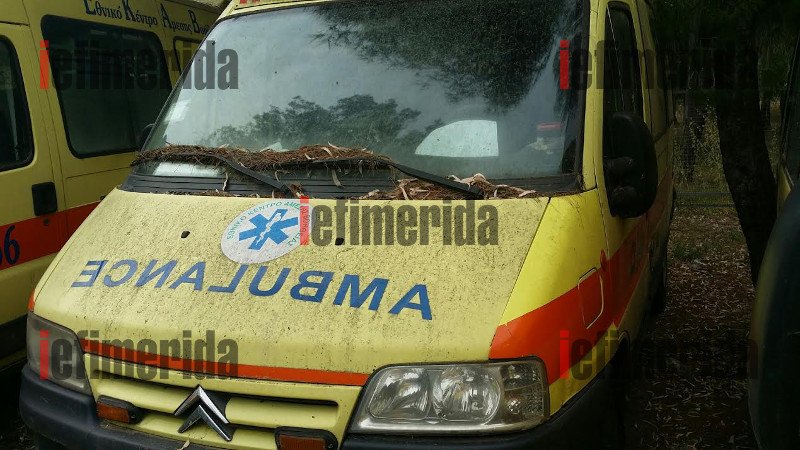 Σαπίζουν περιμένοντας τα ανταλλακτικά: Παροπλισμένα πάνω από 50 ασθενοφόρα του ΕΚΑΒ στην Αττική -Απίστευτες εικόνες  | iefimerida.gr 12