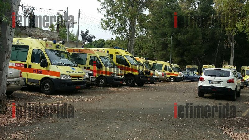 Σαπίζουν περιμένοντας τα ανταλλακτικά: Παροπλισμένα πάνω από 50 ασθενοφόρα του ΕΚΑΒ στην Αττική -Απίστευτες εικόνες  | iefimerida.gr 15