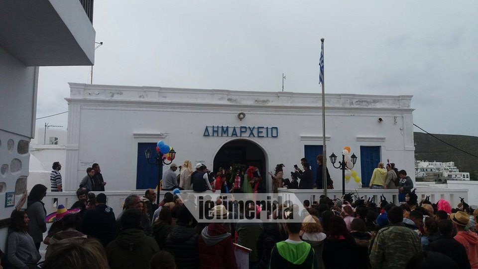 Απόκριες στο Αιγαίο -Στην Αστυπάλαια αναβίωσαν τον αστυπαλίτικο γάμο [εικόνες & βίντεο] | iefimerida.gr 8