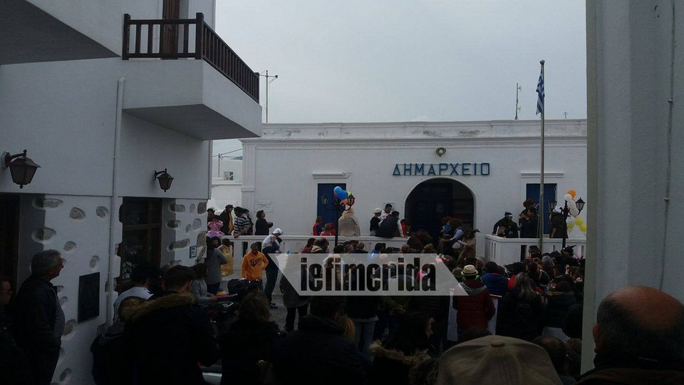 Απόκριες στο Αιγαίο -Στην Αστυπάλαια αναβίωσαν τον αστυπαλίτικο γάμο [εικόνες & βίντεο] | iefimerida.gr 9