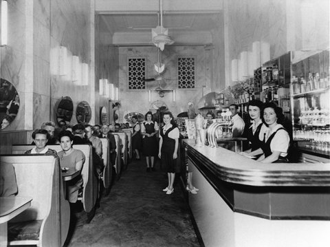 Η Αυστραλία τιμά τα ελληνικά καφέ των μεταναστών που άλλαξαν την κουλτούρα του τόπου με μια μοναδική έκθεση [εικόνες]  | iefimerida.gr 0