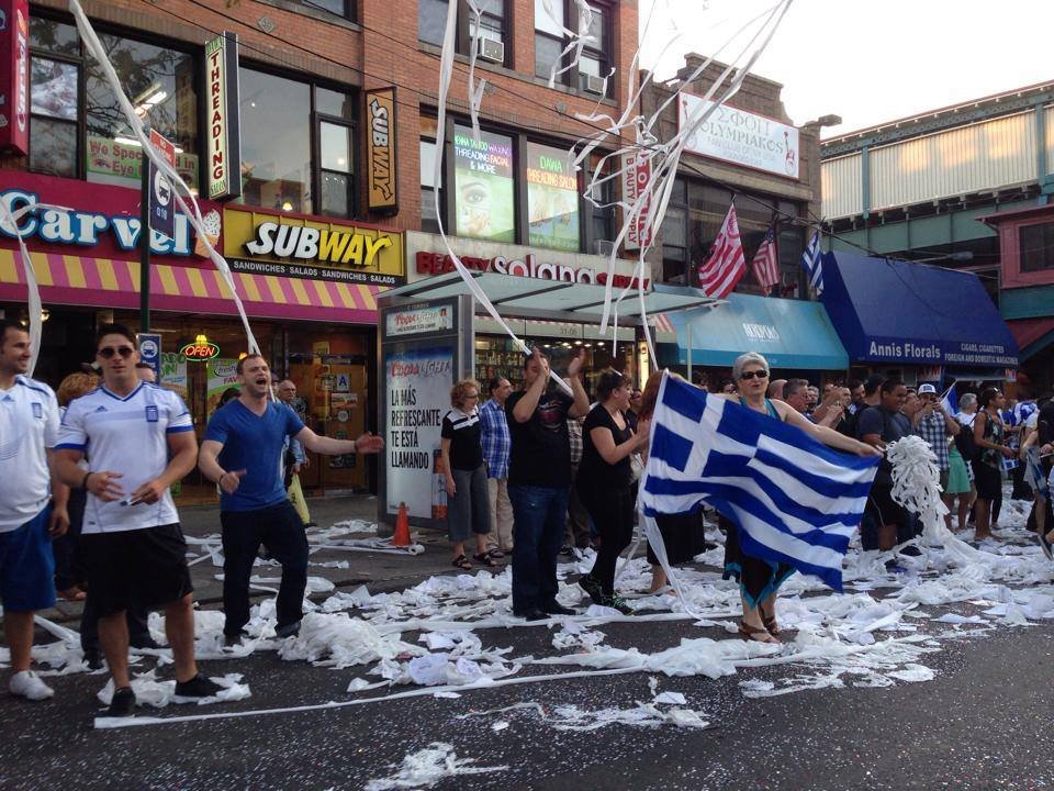 Ετσι γλέντησαν οι ομογενείς -Ξέφρενοι πανηγυρισμοί σε ΗΠΑ και Καναδά για την πρόκριση της Εθνικής [εικόνες&βίντεο] | iefimerida.gr 3