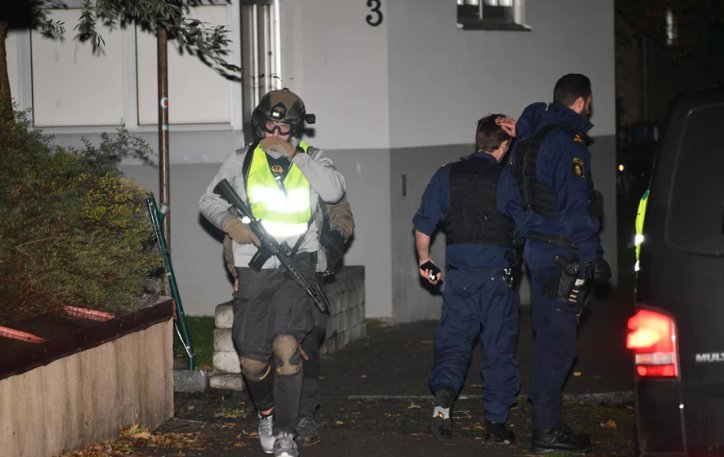 Σουηδία: Πυροβολισμοί σε αγορά στο Τρέλεμποργκ -Tέσσερις τραυματίες [εικόνες] | iefimerida.gr 3