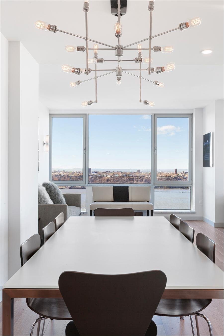 Αγοράστε ένα ρετιρέ στο Μανχάταν και πάρτε δώρο δυο Ρολς Ρόις, ένα γιοτ και ένα εξοχικό! [εικόνες] | iefimerida.gr 4