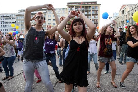 Πολύχρωμη η Αθήνα στο Athens Pride  [εικόνες]  | iefimerida.gr 3