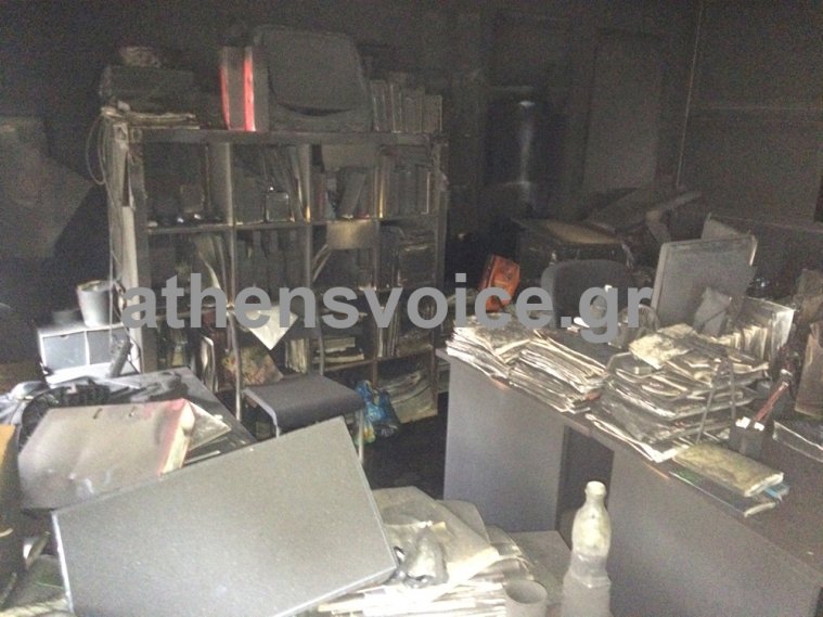 Ολική καταστροφή από την πυρκαγιά στην αίθουσα σύνταξης του site της Athens Voice [εικόνες]  | iefimerida.gr 2