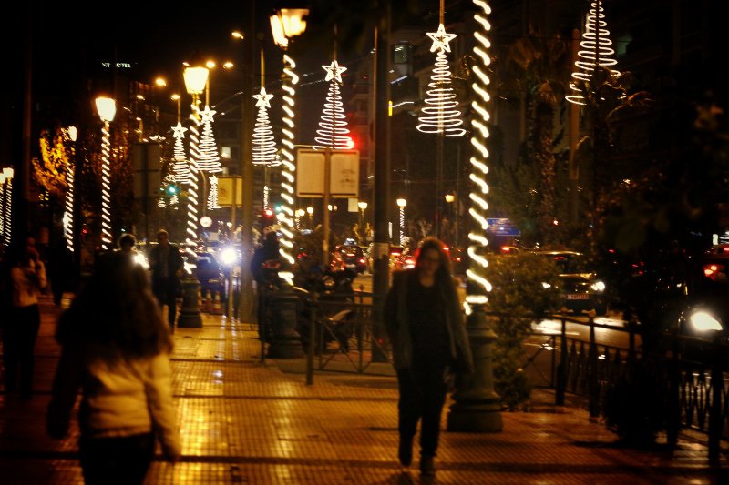 Η Αθήνα φόρεσε τα γιορτινά της -Στολίστηκε χριστουγεννιάτικα η πρωτεύουσα [εικόνες] | iefimerida.gr 0