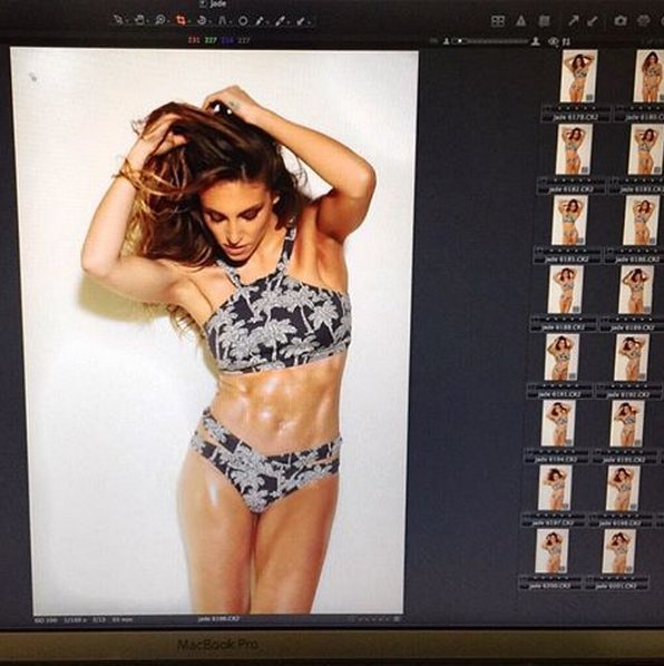 Οι κολασμένοι κοιλιακοί της Αθηνάς Οικονομάκου σαρώνουν το Ιντερνετ [εικόνες] | iefimerida.gr 0