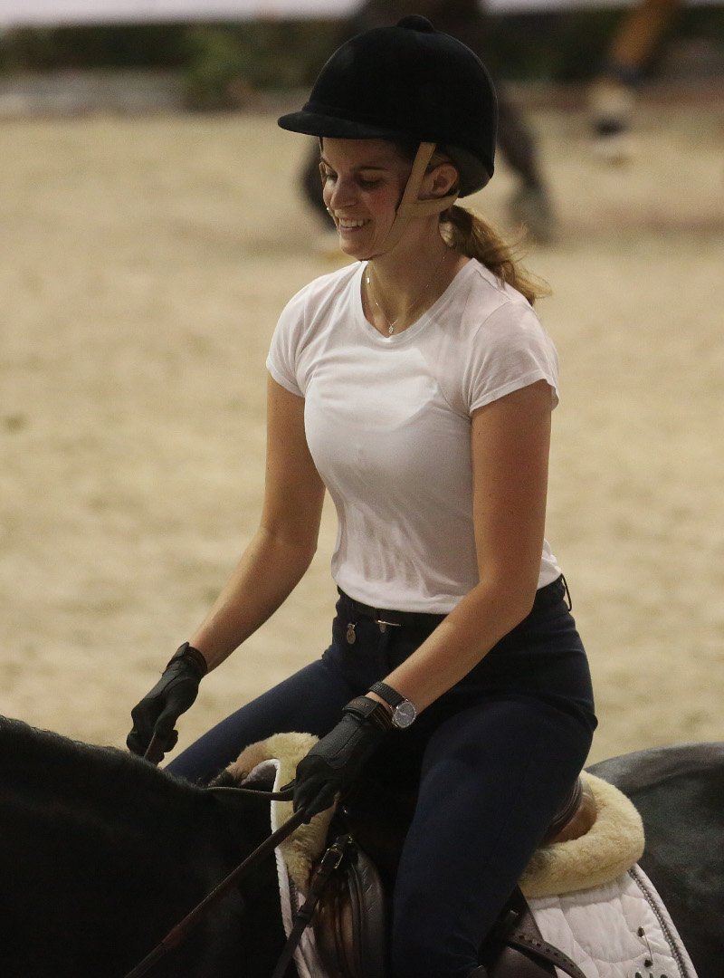 Ανανεωμένη η Αθηνά Ωνάση σε ιππικούς αγώνες -Δεν πτοήθηκε από τα άσχημα νέα του δικαστηρίου [εικόνες] | iefimerida.gr 0