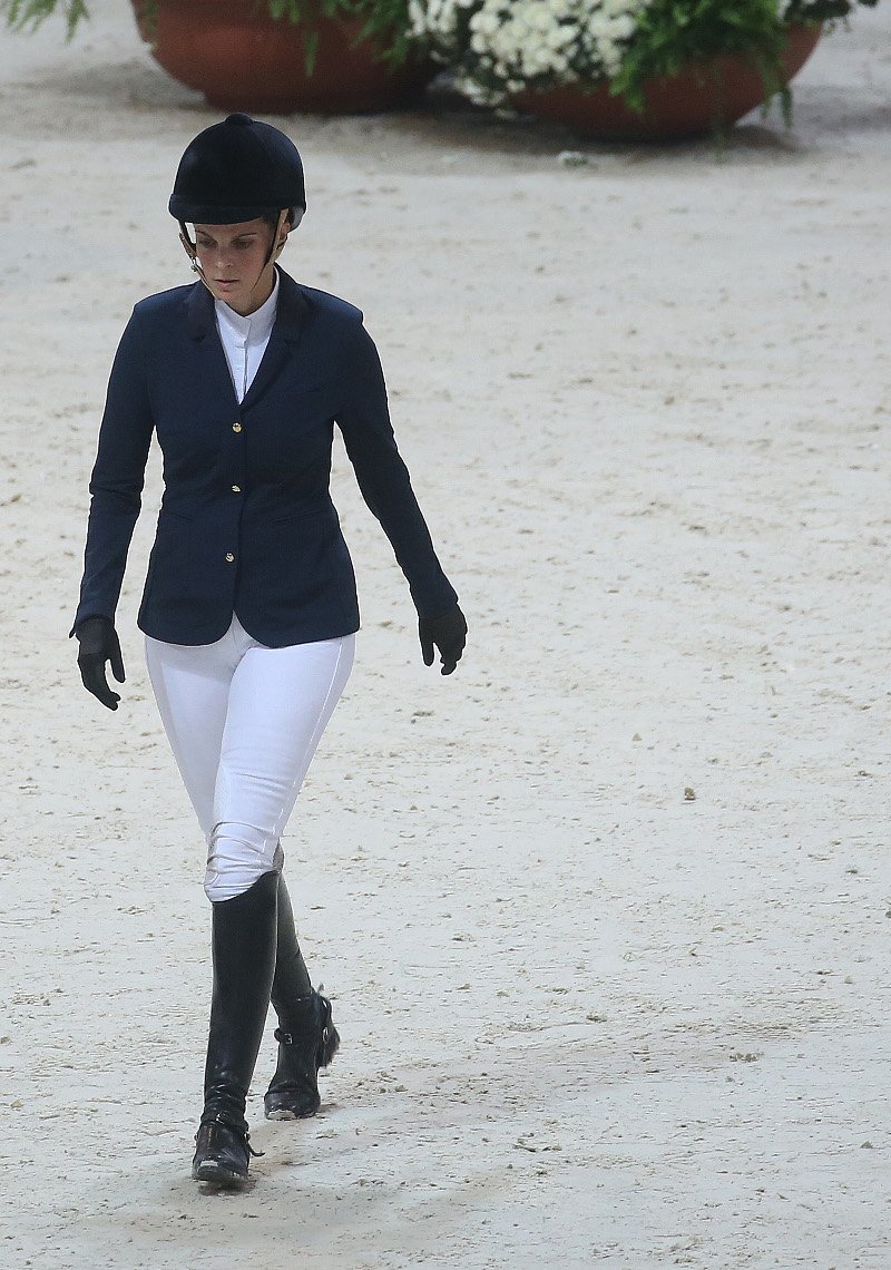 Ανανεωμένη η Αθηνά Ωνάση σε ιππικούς αγώνες -Δεν πτοήθηκε από τα άσχημα νέα του δικαστηρίου [εικόνες] | iefimerida.gr 3