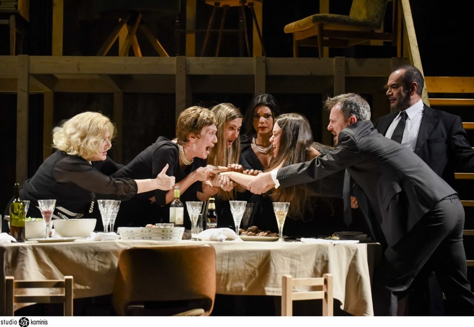 Το αφιέρωμα στον Ζαμπέτα και το ισπανικό «7 χρόνια» μονοπωλούν τις θεατρικές συζητήσεις [πρόγραμμα] | iefimerida.gr 4