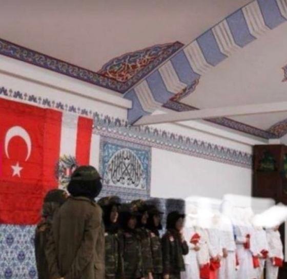 Τουρκικό εθνικιστικό σόου στην Αυστρία με παιδιά-«στρατιώτες» του Ερντογάν [βίντεο] | iefimerida.gr 0