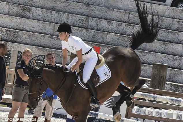 Η Αθηνά Ωνάση επέστρεψε στους αγώνες -Οι πρώτοι μετά τον χωρισμό [εικόνες] | iefimerida.gr 0