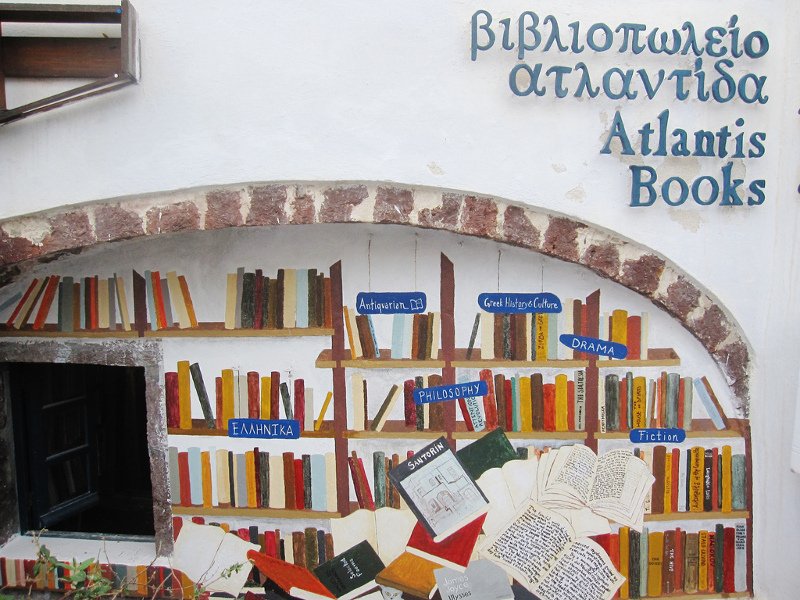 Ενα ελληνικό βιβλιοπωλείο στα 10 καλύτερα της Ευρώπης -Κρέμεται από βράχο, έχει θέα το απέραντο γαλάζιο [εικόνες] | iefimerida.gr 1