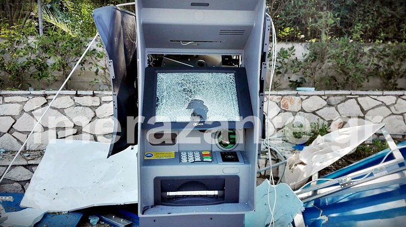 Ζάκυνθος: Αγωστοι ανατίναξαν ΑΤΜ -Το 4ο μέσα σε ένα μήνα [εικόνες] | iefimerida.gr 1