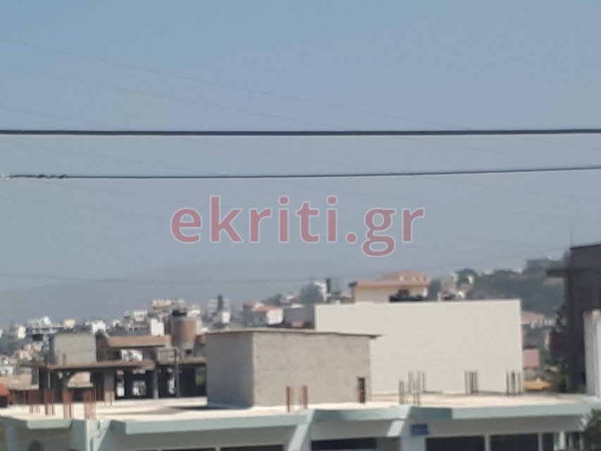 Ηράκλειο: Υδρατμοί κάλυψαν τον ουρανό -Αποπνικτική ατμόσφαιρα [εικόνες & βίντεο] | iefimerida.gr 1