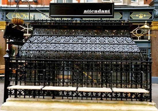 BBC News: Μετέτρεψαν δημόσια τουαλέτα σε γκουρμέ σνακ μπαρ [εικόνες] | iefimerida.gr 3