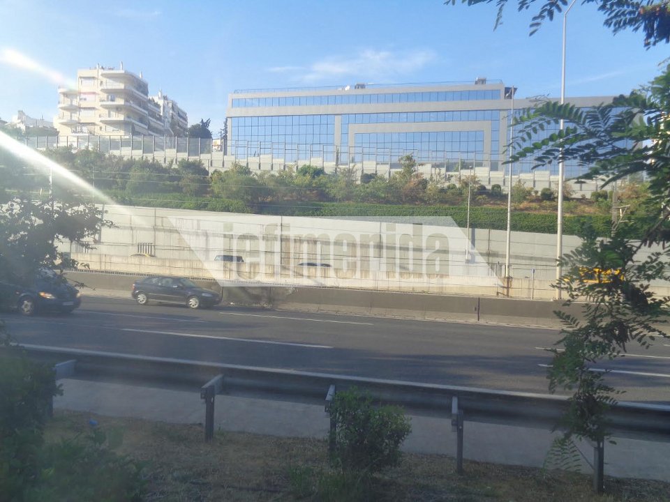 Αυτόπτης μάρτυρας για το δυστύχημα Μαυρίκου: Το αυτοκίνητο φλεγόταν και ο οδηγός είχε γείρει στη θέση του συνοδηγού | iefimerida.gr 1