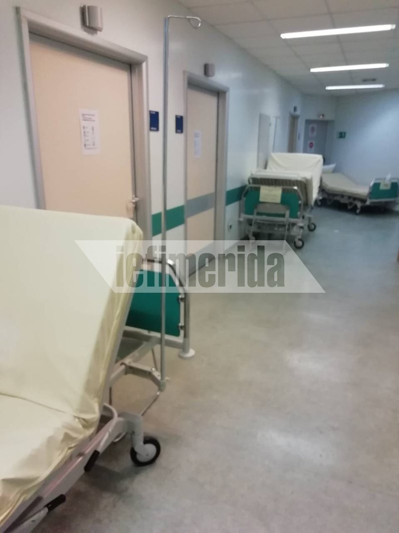 Τα κρεβάτια στους διαδρόμους