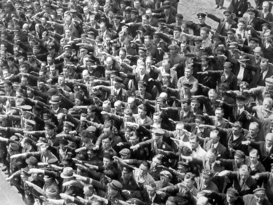 Ακόμη αναζητούν τον άνδρα που αρνήθηκε να χαιρετήσει τον Χίτλερ [εικόνες] | iefimerida.gr 0