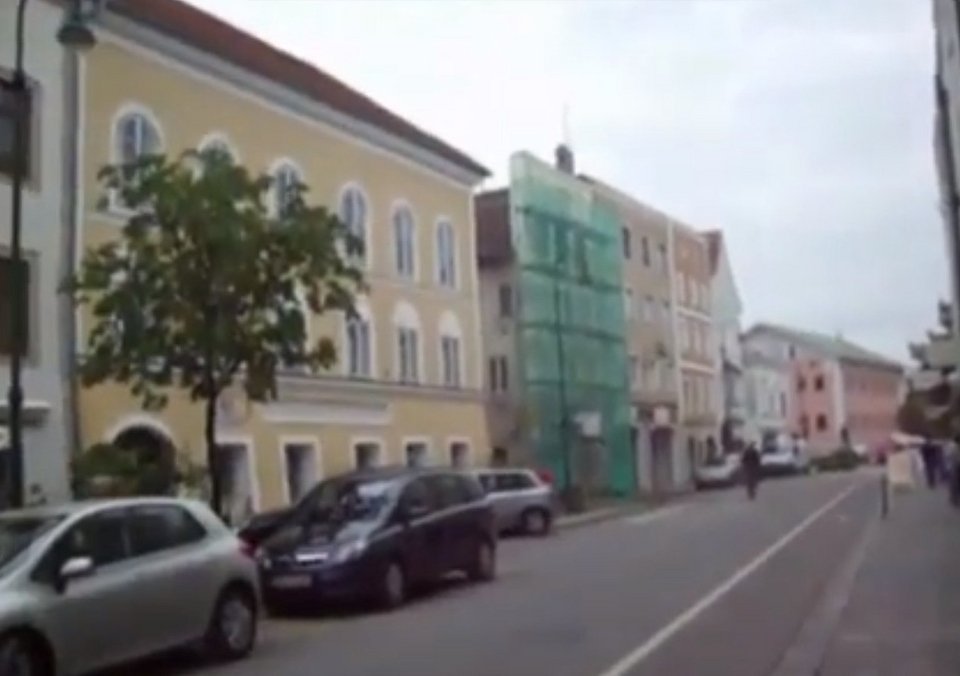 Αυστρία: Κατάσχουν το σπίτι που γεννήθηκε ο Χίτλερ για να μη γίνει μουσείο [εικόνες-βίντεο] | iefimerida.gr 1