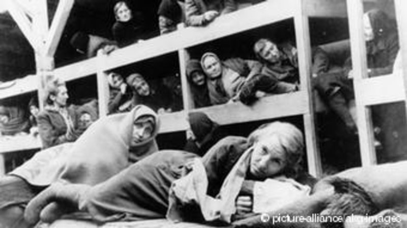 Κρατούμενοι στο στρατόπεδο εξόντωσης του Άουσβιτς