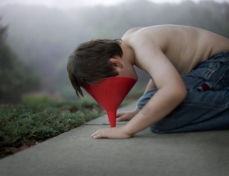 Πατέρας απαθανατίζει τον μοναδικό κόσμο του αυτιστικού γιου του [εικόνες] | iefimerida.gr 1