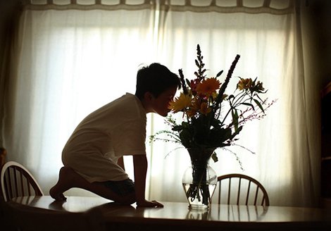 Πατέρας απαθανατίζει τον μοναδικό κόσμο του αυτιστικού γιου του [εικόνες] | iefimerida.gr 5