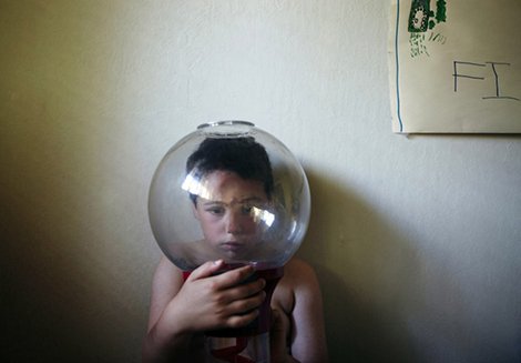 Πατέρας απαθανατίζει τον μοναδικό κόσμο του αυτιστικού γιου του [εικόνες] | iefimerida.gr 7