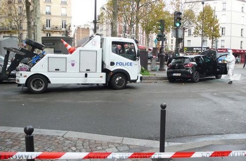 Παρίσι: Έρευνα σε αυτοκίνητο που μπορεί να χρησιμοποίησαν οι τρομοκράτες [εικόνες] | iefimerida.gr 1