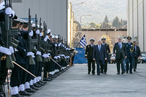  Στο νερό το υποβρύχιο «Ωκεανός» -Καθελκύστηκε μετά από 10 χρόνια εργασιών [εικόνες] | iefimerida.gr 3