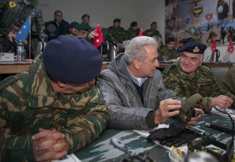 «Φωτιά» πήρε ο Εβρος στην άσκηση του Στρατού «Νυκτερινή Αστραπή 2013» [εικόνες] | iefimerida.gr 1