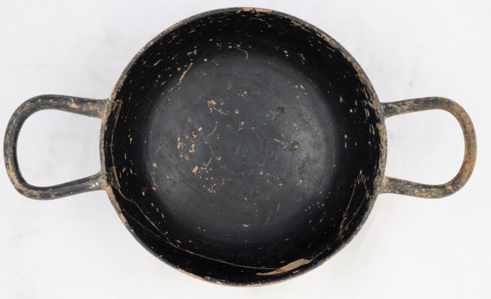 Επαναπατρισμός αγγείου που βρήκε Γερμανός σε καταφύγιο της Θεσσαλονίκης στη Κατοχή [εικόνες] | iefimerida.gr 1