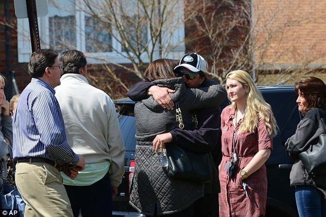 Σοκ στις ΗΠΑ: 100χρονος δολοφόνησε με τσεκούρι τη σύζυγό του και μετά αυτοκτόνησε [εικόνες] | iefimerida.gr 7