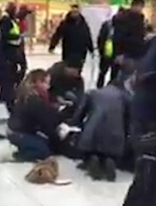 Γερμανία: Με ψυχικά προβλήματα ο δράστης της επίθεσης με τσεκούρι στο Ντίσελντορφ | iefimerida.gr 6