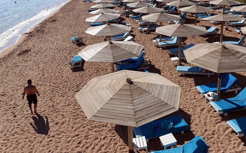 Τα έρημα αξιοθέατα -Αδειασαν από τουρίστες μετά από τις τρομοκρατικές επιθέσεις [εικόνες] | iefimerida.gr 7