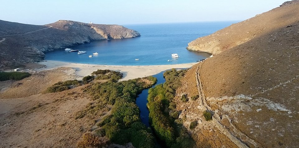 Η επιχείρηση που στήνει στην Ανδρο η Ελένη Μενεγάκη | iefimerida.gr 1