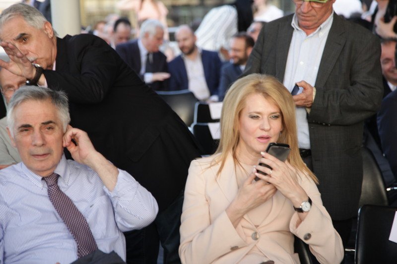 Ολα όσα έγιναν στο Μουσείο της Ακρόπολης: Ο Ψινάκης, ο Καμμένος και τα γέλια Τσίπρα [εικόνες] | iefimerida.gr 5