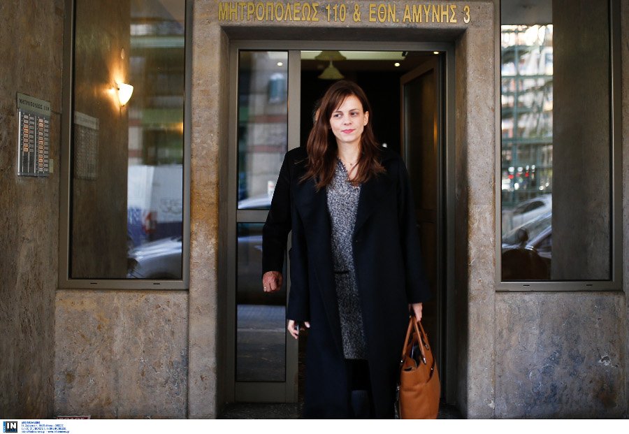 Συνάντηση Αχτσιόγλου με ομάδες εργαζομένων που αντιμετωπίζουν προβλήματα [εικόνες]  | iefimerida.gr 2