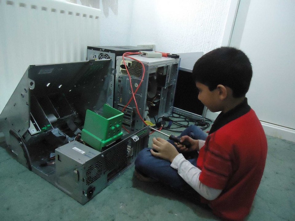 Πεντάχρονος κάνει θαύματα με τον υπολογιστή -Πέρασε τις εξετάσεις της Microsoft [εικόνες] | iefimerida.gr 2