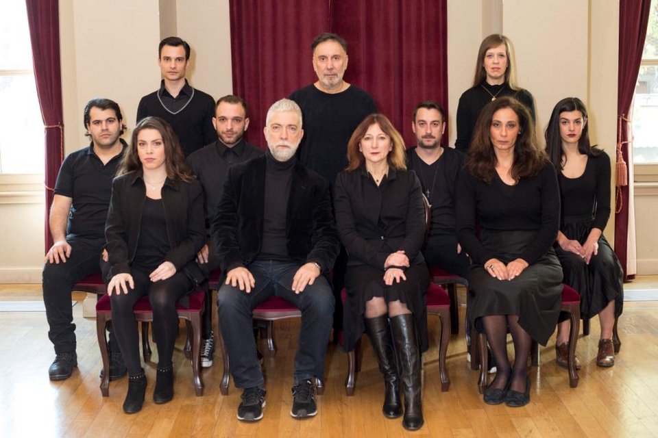 Το Δημοτικό Θέατρο Πειραιά στις Φυλακές Κορυδαλλού [εικόνα]  | iefimerida.gr 0