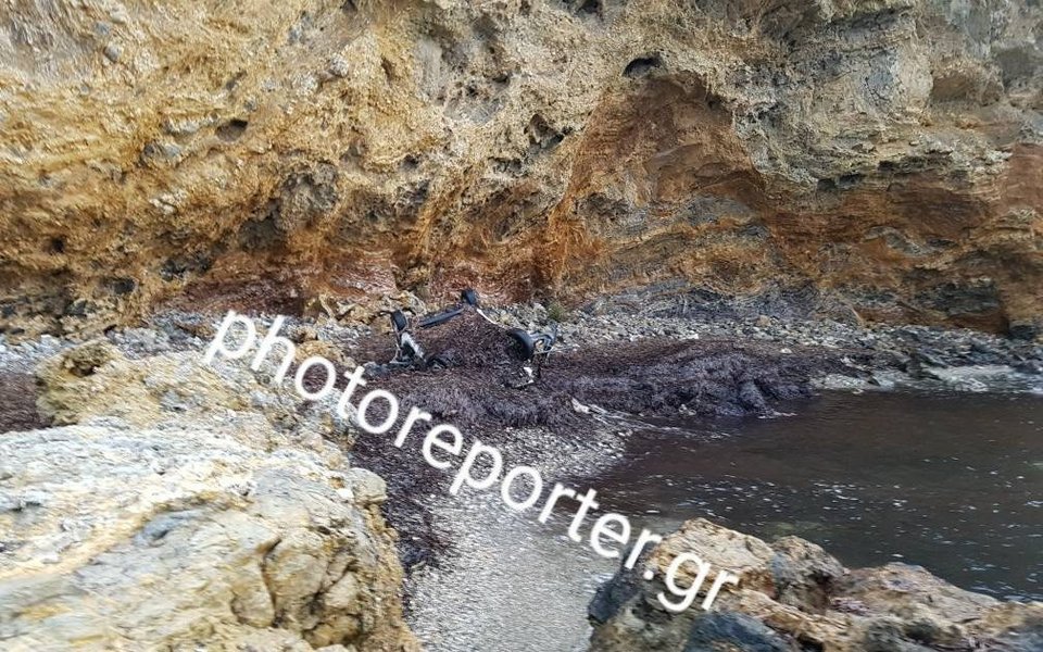 Συγκλονιστικές εικόνες: Σε αυτό το αυτοκίνητο βρέθηκε νεκρή η 26χρονη από τη Λακωνία | iefimerida.gr 1