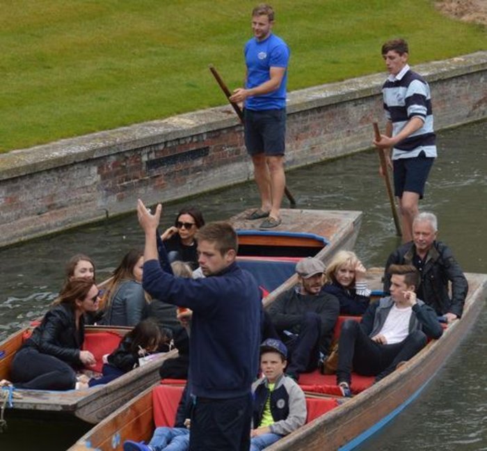 Ο Μπέκαμ σε ρόλο βαρκάρη [εικόνες & βίντεο] | iefimerida.gr 6