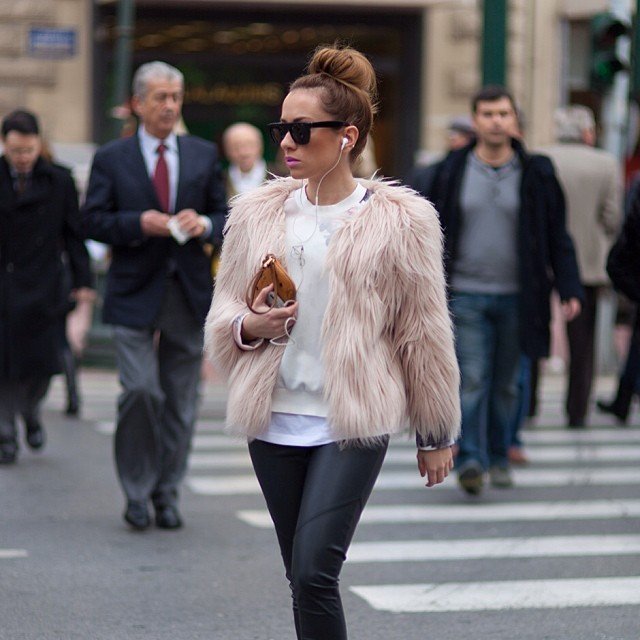 Streetstyle: Πώς ξαφνικά οι δρόμοι της Αθήνας έχουν περισσότερο ενδιαφέρον από τις πασαρέλες [εικονες]  | iefimerida.gr 0