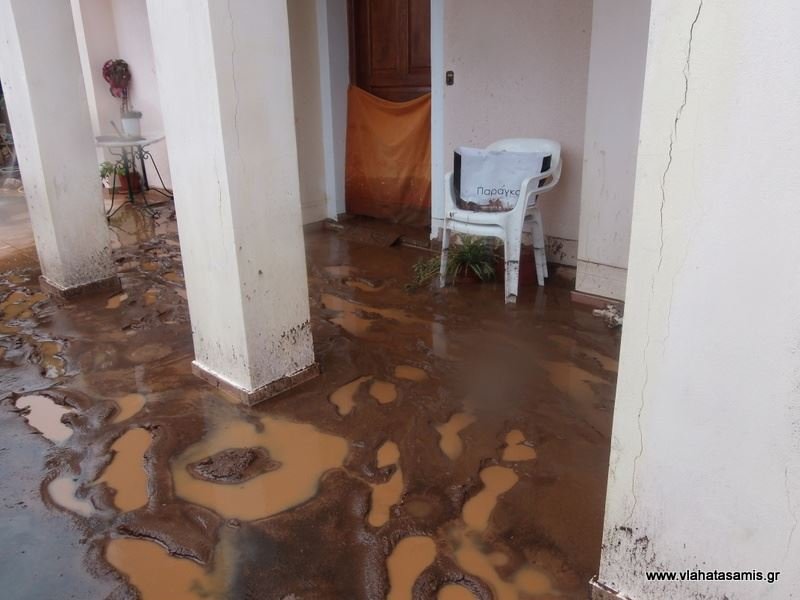 Εικόνες βιβλικής καταστροφής στην Κεφαλονιά από την κακοκαιρία [εικόνες] | iefimerida.gr 12