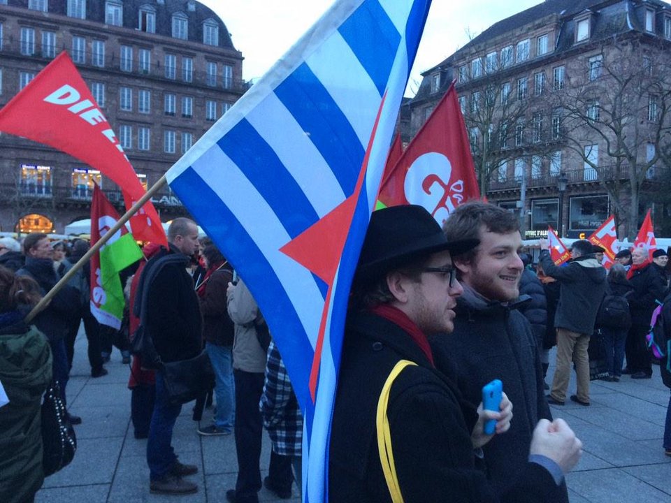 Συγκεντρώσεις αξιοπρέπειας σε όλη την Ευρώπη υπέρ της Ελλάδας [εικόνες] | iefimerida.gr 4