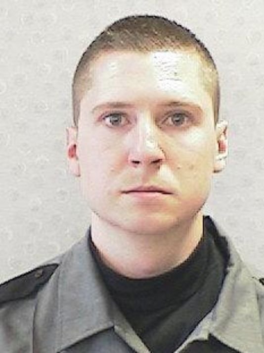 Νέα αστυνομική φρίκη στις ΗΠΑ: Αστυνομικός πυροβολεί στο κεφάλι άοπλο Αφροαμερικανό οδηγό [βίντεο & εικόνες] | iefimerida.gr 4