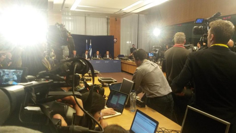 «Περιμένουμε έναν... σούπερ σταρ», έγραφαν δημοσιογράφοι για τον Τσίπρα [εικόνες] | iefimerida.gr 8