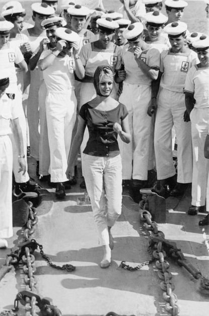 Πέντε θρυλικές φωτογραφίες σταρ-μύθων στο Σεν Τροπέ [εικόνες] | iefimerida.gr 0